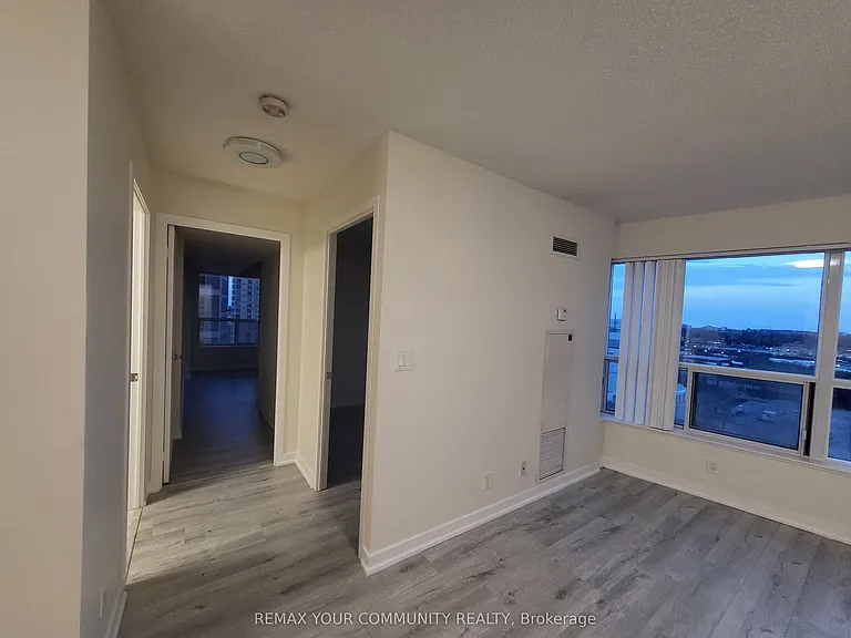 36 Lee Centre Dr #1206 — Photo 11