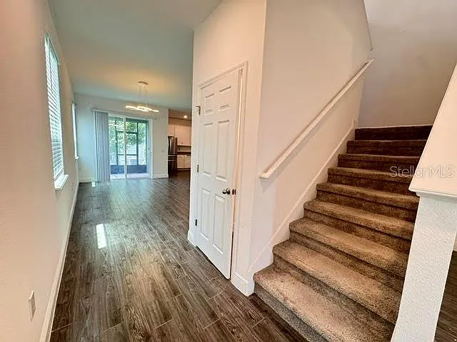 2233 Shadowland Loop — Photo 7