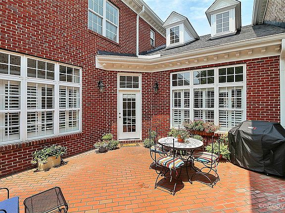 3rd image of 4410 Mottisfont Abbey Ln