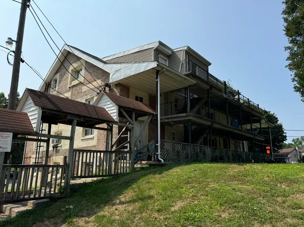 Schoolhouse Apartments - 6