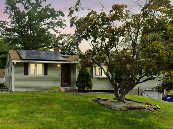 207 Arnold Drive, East Hartford, CT 06108