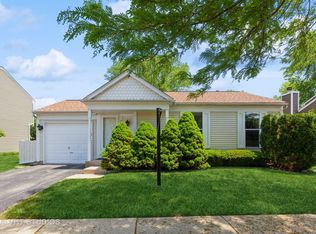 2585 Prairieview Ln N, Aurora, IL 60502