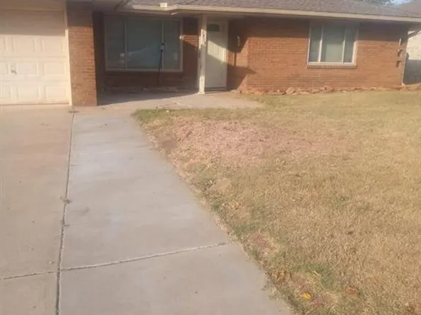 1713 Westchester Dr, The Village, OK 73120