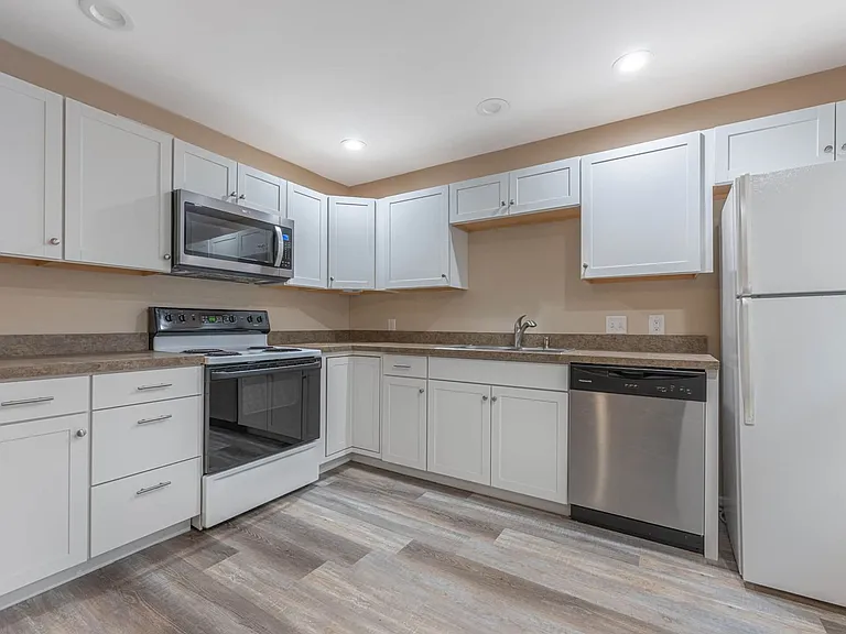 1822 W Schantz Ave #1822 — Photo 7