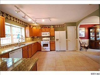 4th image of 7617 Berrywood Cres