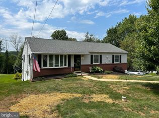 127 Highland Dr, Coatesville, PA 19320