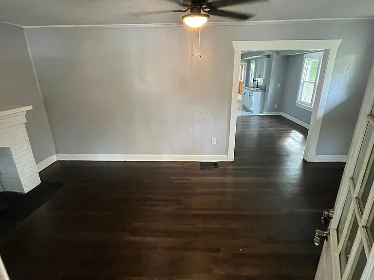 4327 Flora Ave — Photo 9