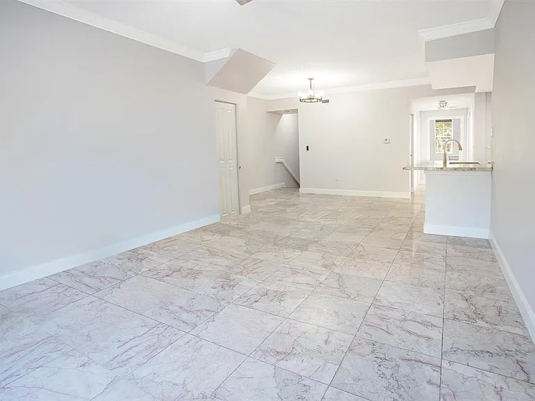 5860 W Sample Rd — Photo 4