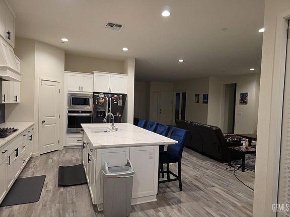 5th image of 1112 Brookline Ln