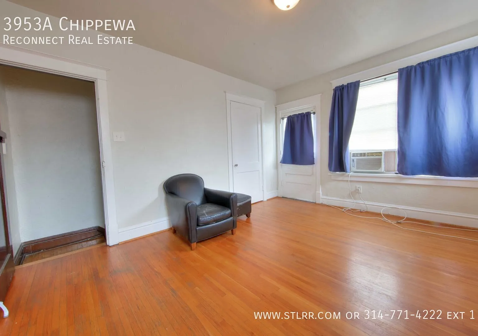 Well maintained second-floor, 1 bedroom, 1 bathroom apartment is conveniently located right on Ch... — Photo 3