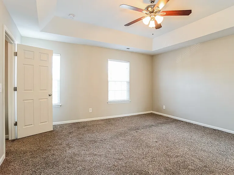 16112 Raptor Ct — Photo 10