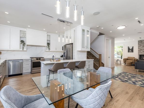 4 bedroom rental in Vancouver — photo 7