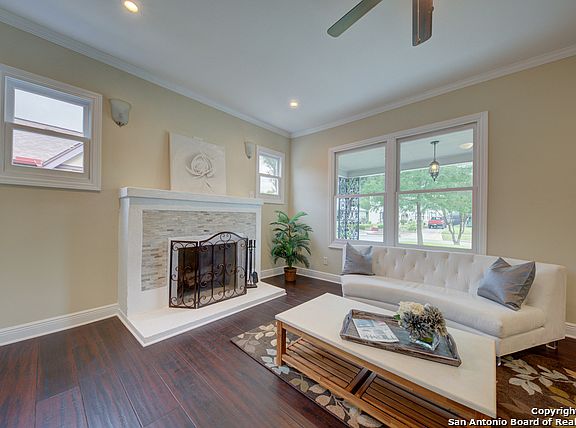 3rd image of 2020 W Huisache Ave
