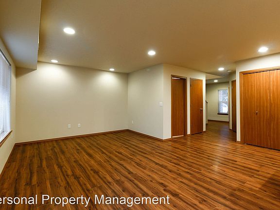 2nd image of 7211 NE 136th Ct