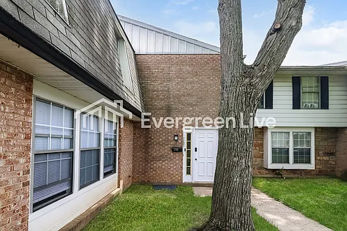 7701 Mount Hood Dr Photo 1