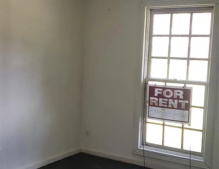 4346 Dalmatian Dr — Photo 15