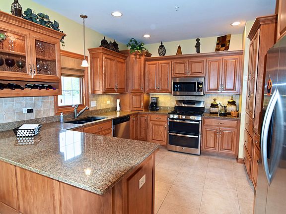5th image of 16125 Alissa Ct