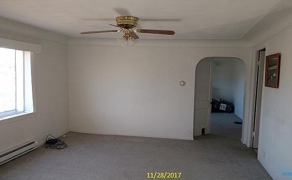 3rd image of 949 County Road 212