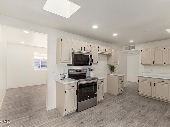 4th image of 11475 W Illinois Avenue