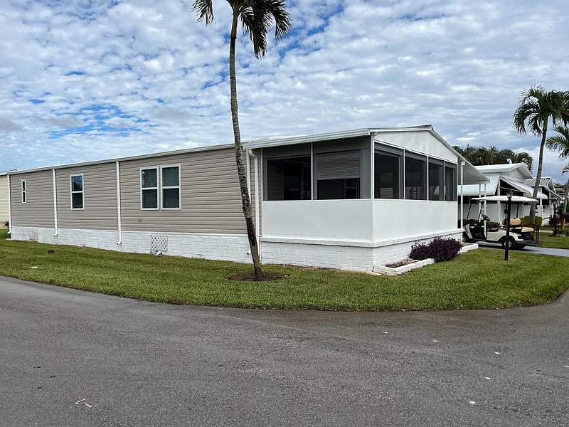 1st image of 1817 Flamingo Pl