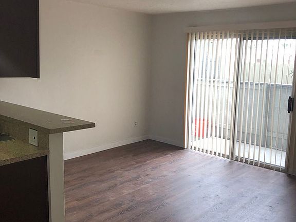 2nd image of 2840 B St APT 4