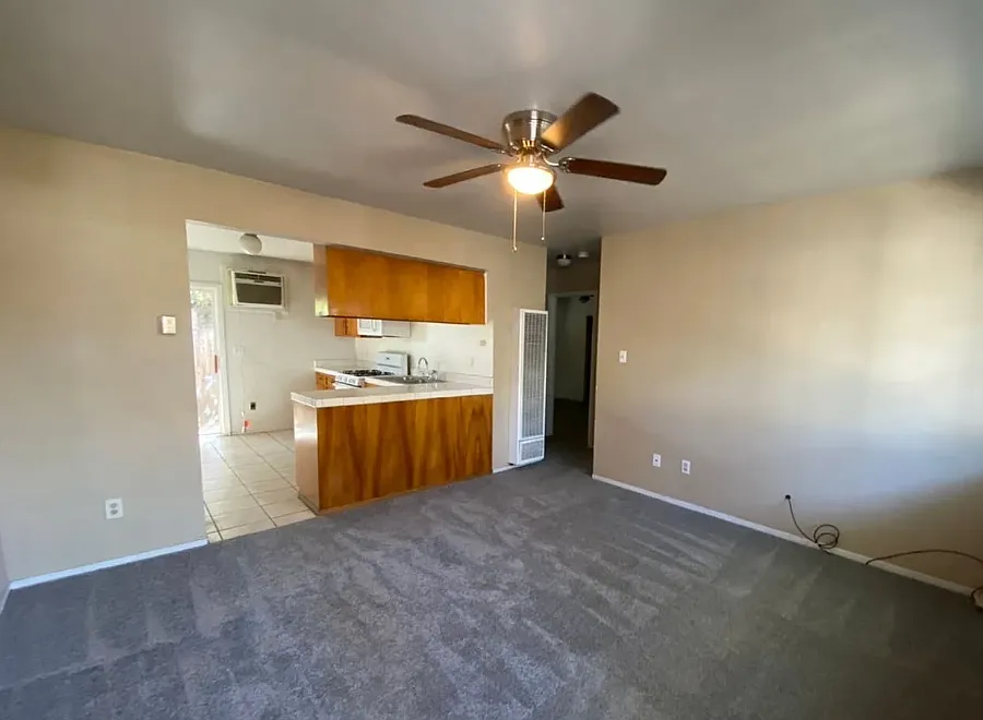 2 bed, 900 sqft, $2,000 — Photo 4