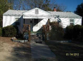 806 Pine St, Hamlet, NC 28345
