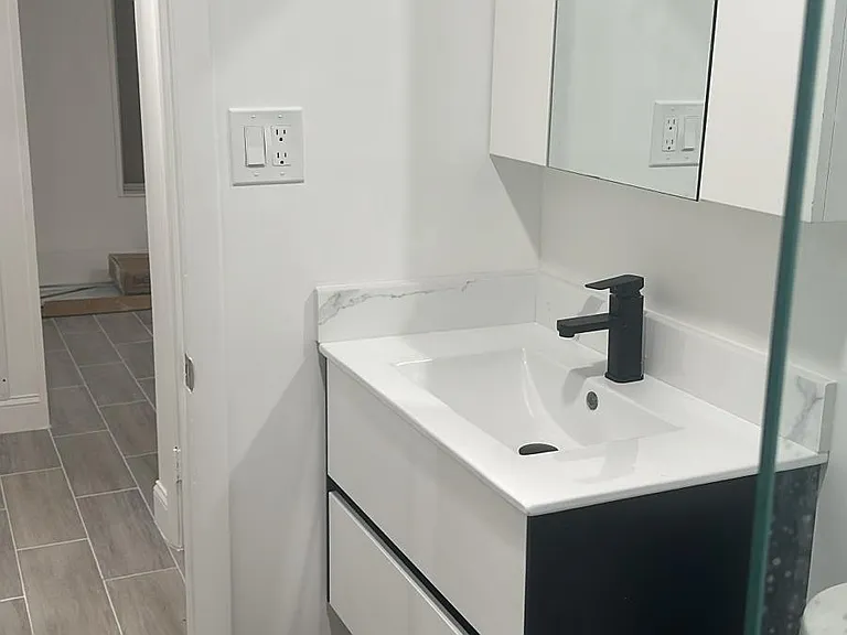 7683 NW 92nd Ct — Photo 3