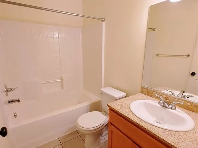 210 Sagebrook Ln — Photo 22