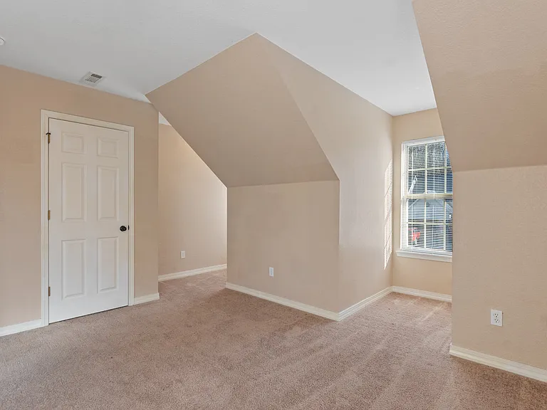 2641 Bowman Dr — Photo 11