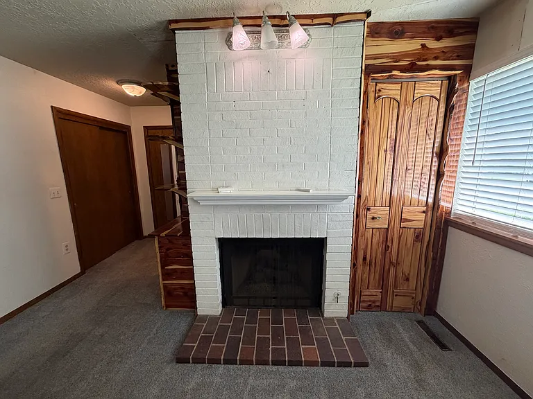 2517 Chateau Dr — Photo 15