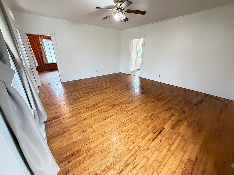 111 Center St #1 — Photo 3