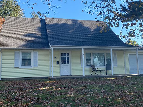 2nd image of 185 Hazelwood Cir