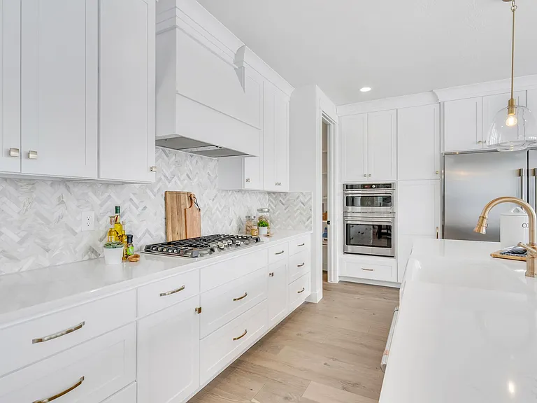672 W Herald Dr — Photo 10