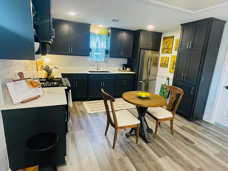 4703 Park Dr — Photo 3