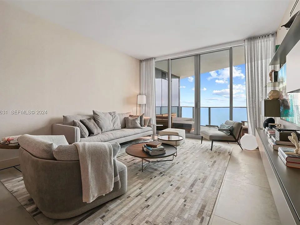 15701 Collins Ave #2103
