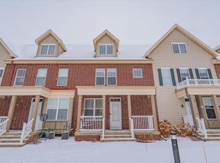 55 S Gardens Way, Fitchburg, WI 53711