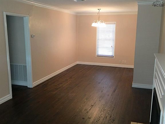 3rd image of 3206 Glenwood Ave