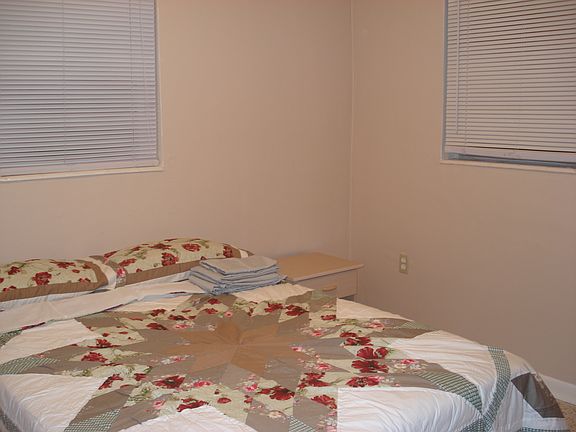 4th image of 437 S Waterway Dr