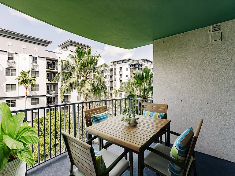 Aviah Flagler Village — Photo 225