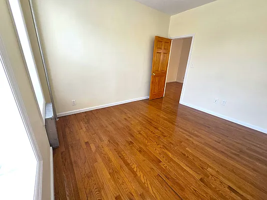 Rented by Azure Realty NY LLC | media 7