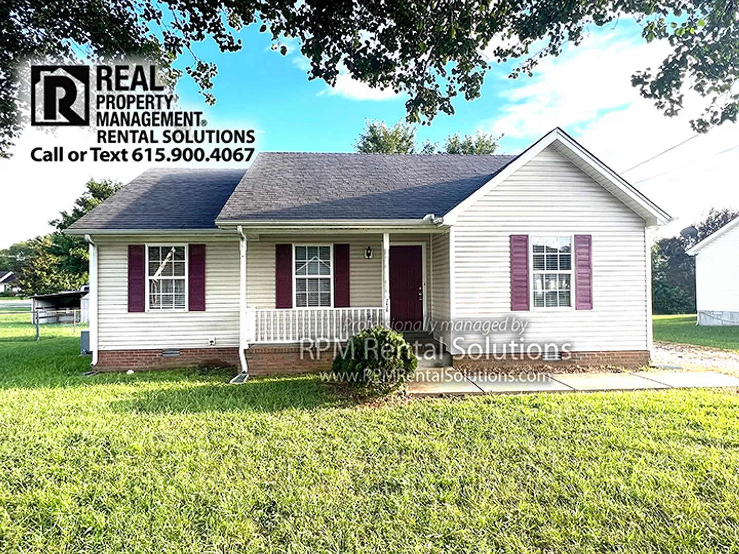 3BR/2BA one level home just 3 miles from MTSU! Available now! — Photo 1
