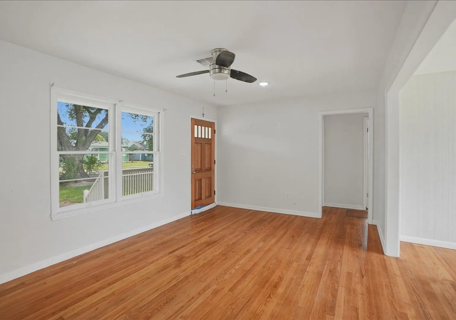 Charming Updated 2-Bedroom Home for Rent in Corpus Christi — Photo 3