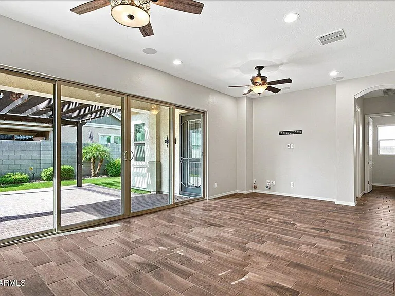 4325 E Boston St — Photo 19