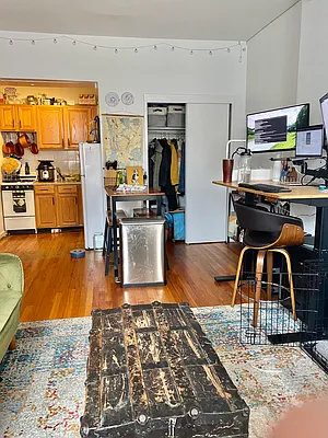 Rented by FirstService Realty (legacy) | media 21