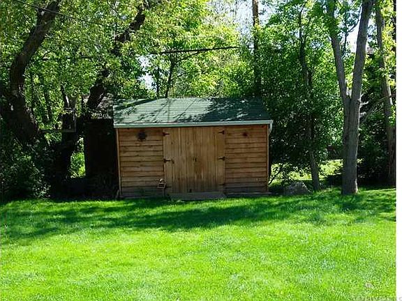 4th image of 77 Heather Hill Dr