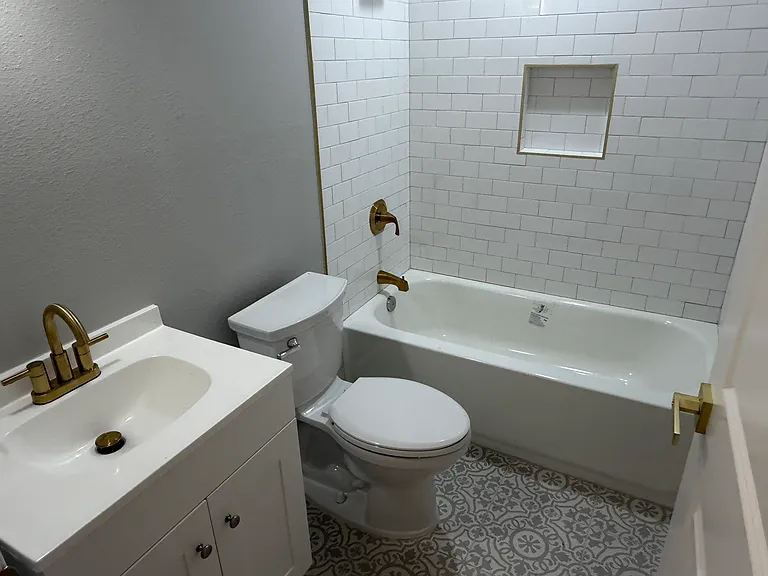 146 Redrock Dr — Photo 9
