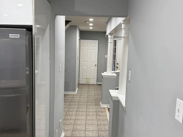 7166 Black Walnut Trl — Photo 12