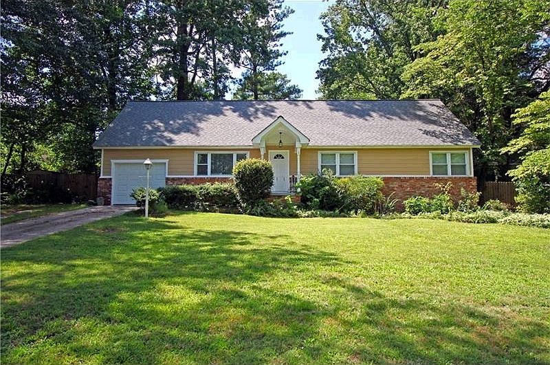 1st image of 708 Stewart Cir