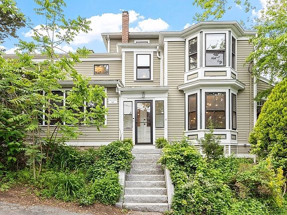 2nd image of 23 Centre Ave